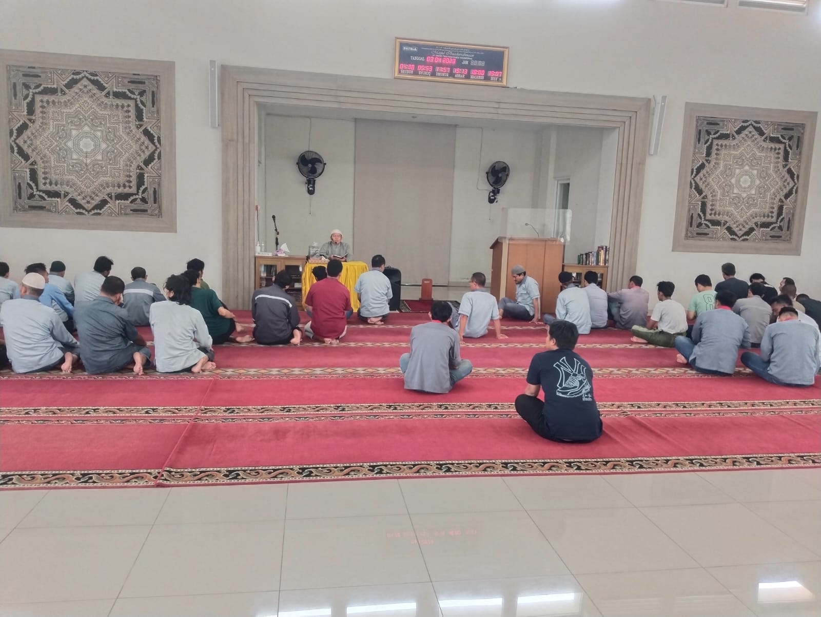 Kajian Senin, 12 Ramadhan 1444 H