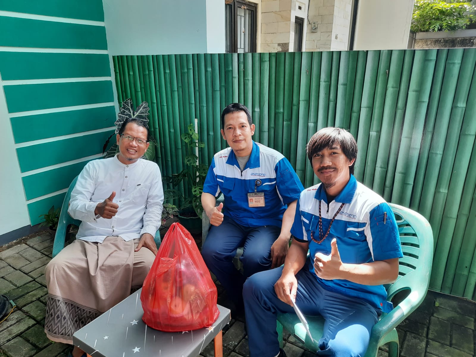 Kunjungan ke Ust. Apud Khusaeri