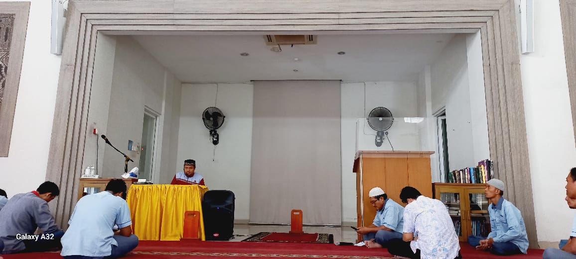 Suasana Kajian Dhuhur Kamis, 7 Ramadhan 1444 H