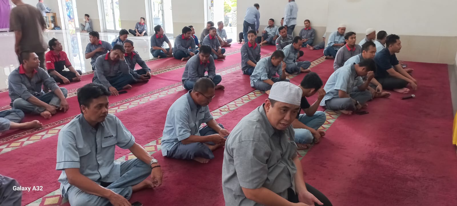 Suasana Kajian Dhuhur Ramadhan